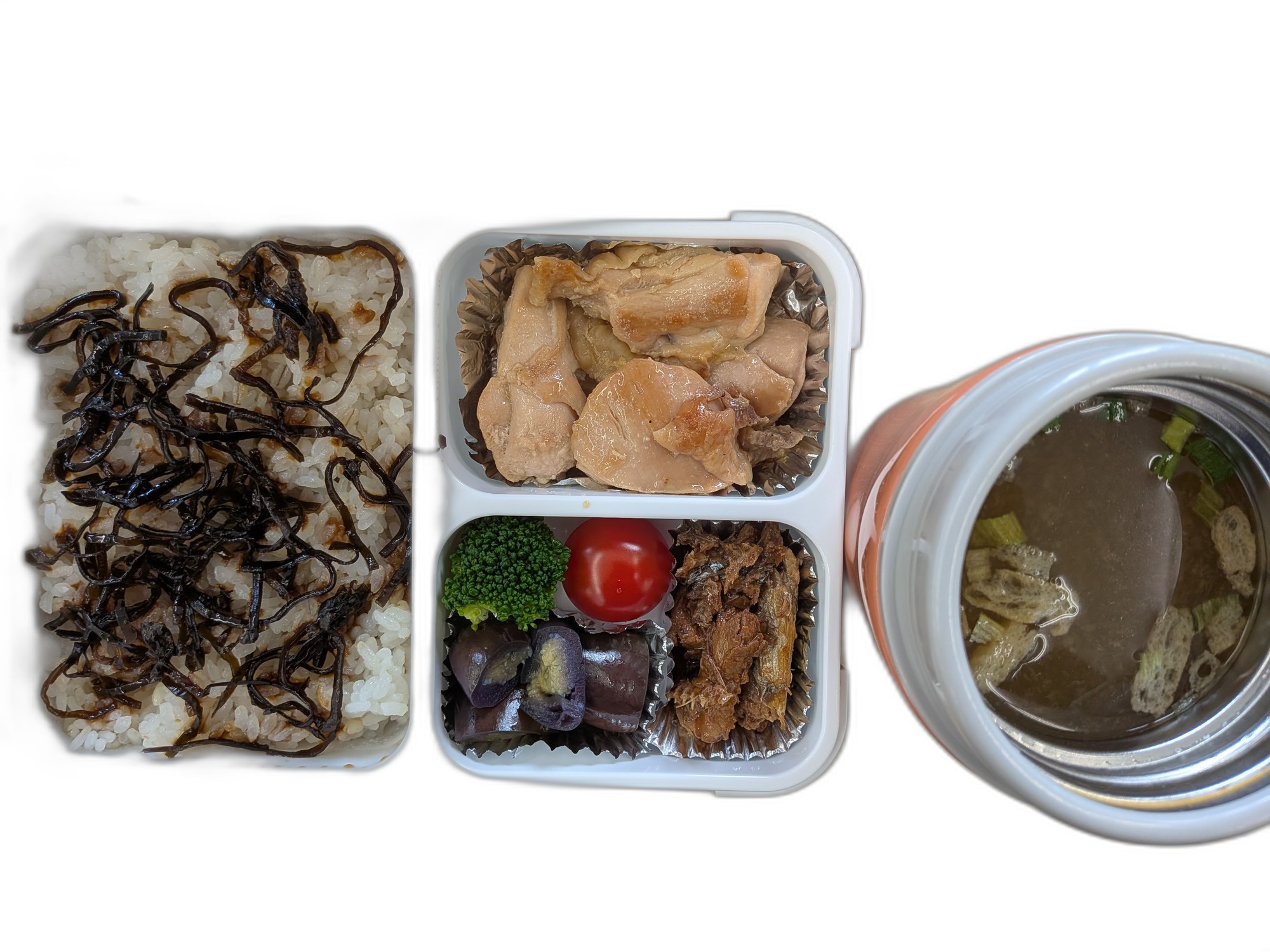 フードマンの弁当箱に詰めた、ご飯180gとおかず、味噌汁